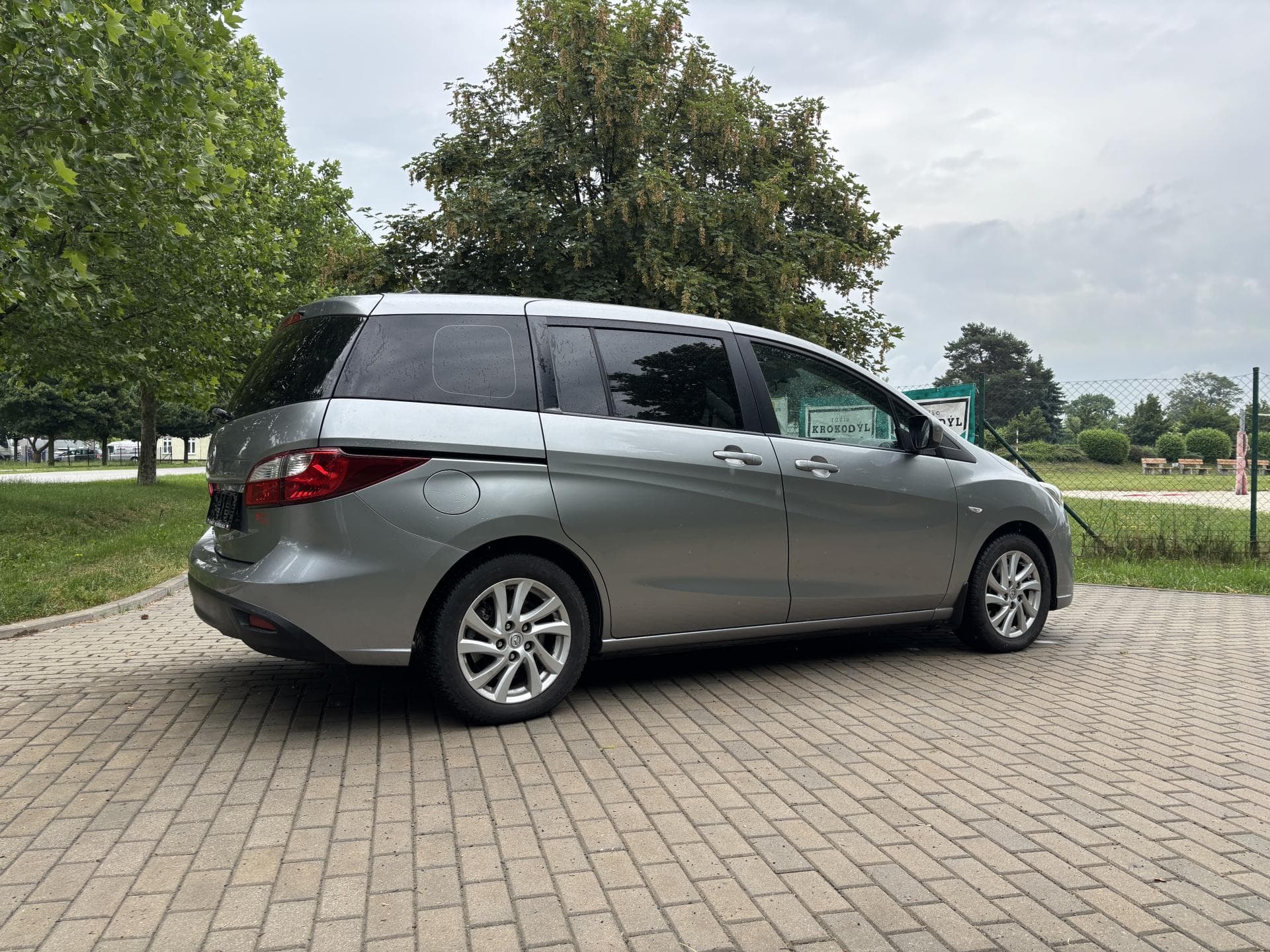 2011 Mazda 5 - 11