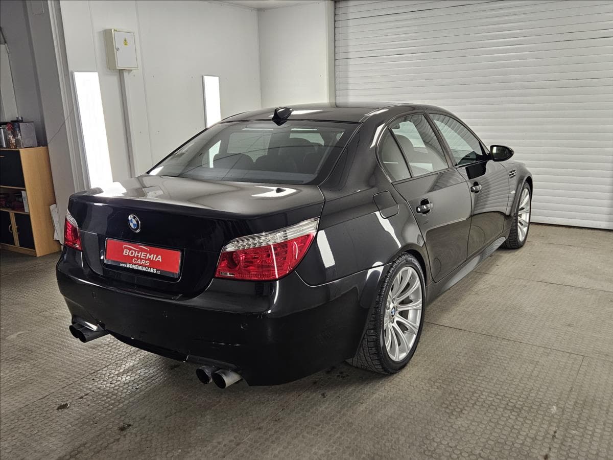 2006 BMW M5 - 4