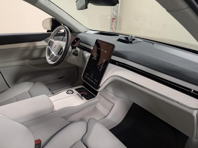 2025 Volvo EX90 - 5
