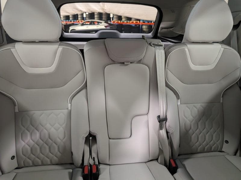 2025 Volvo EX90 - 9