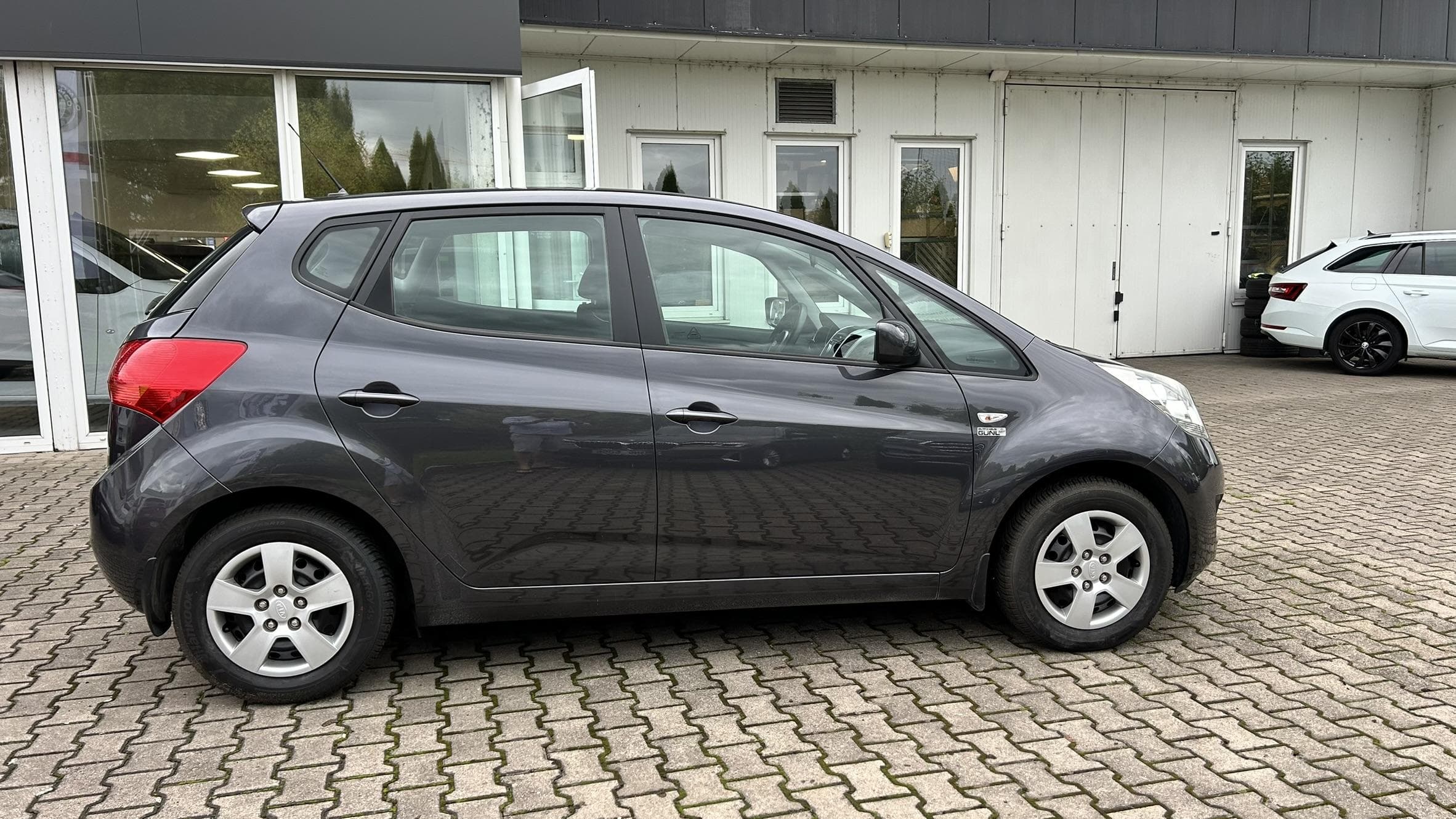 2012 Kia VENGA - 8