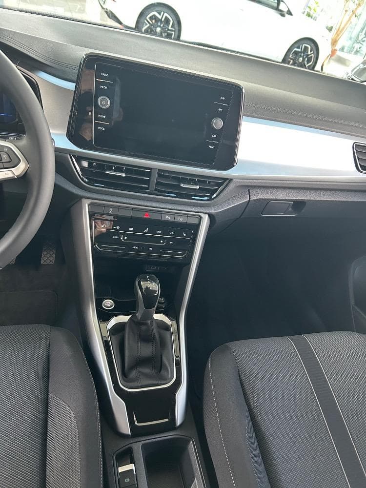 Volkswagen T-Roc - 9