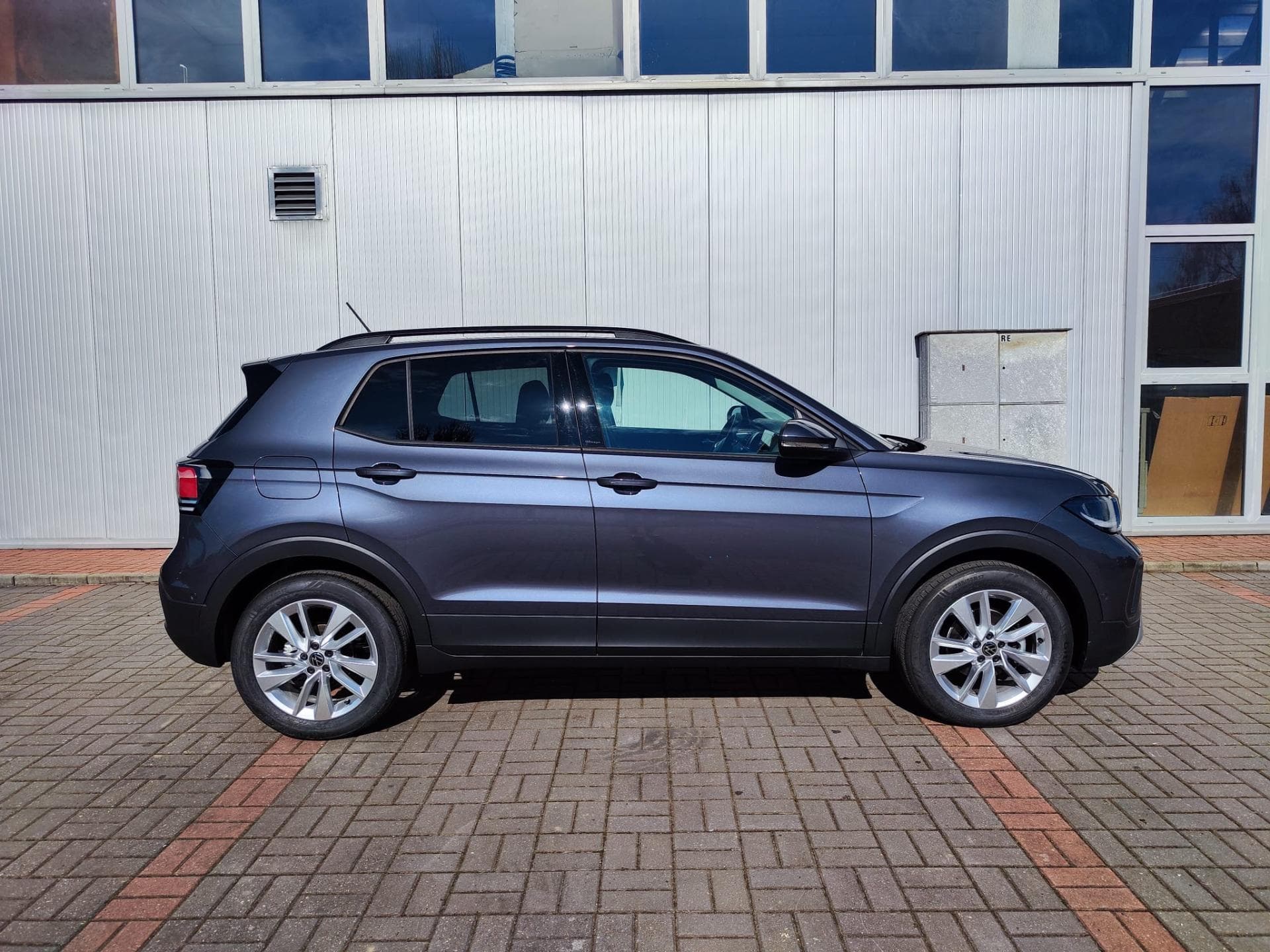 Volkswagen T-Cross - 3