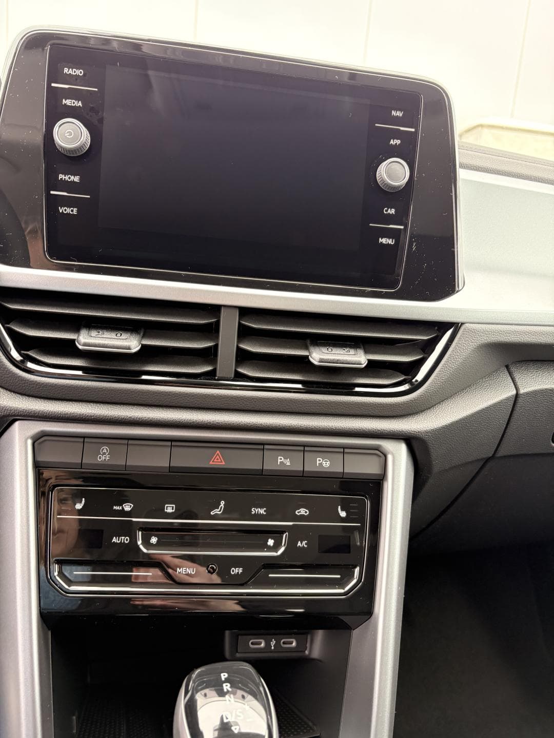 Volkswagen T-Roc - 10