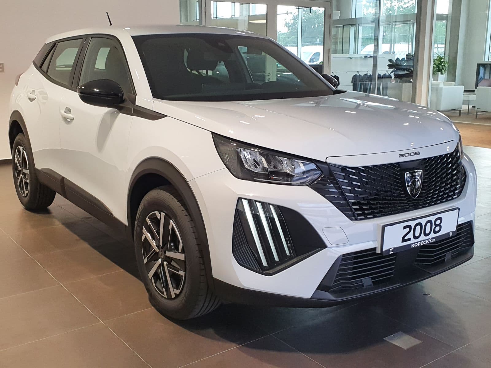 Peugeot 2008 - 8