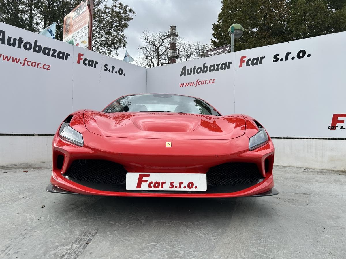 Ferrari F8 - 2
