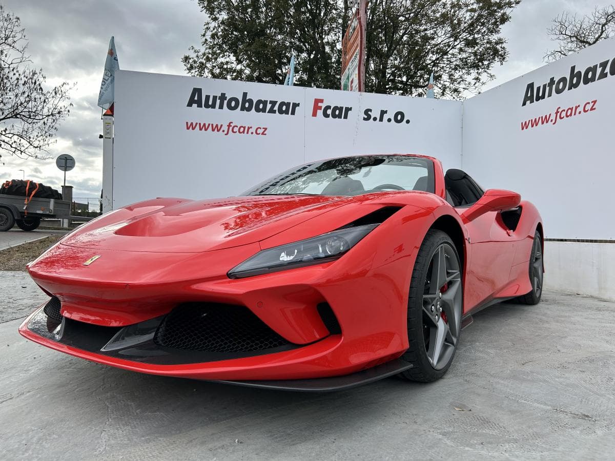 Ferrari F8 - 8