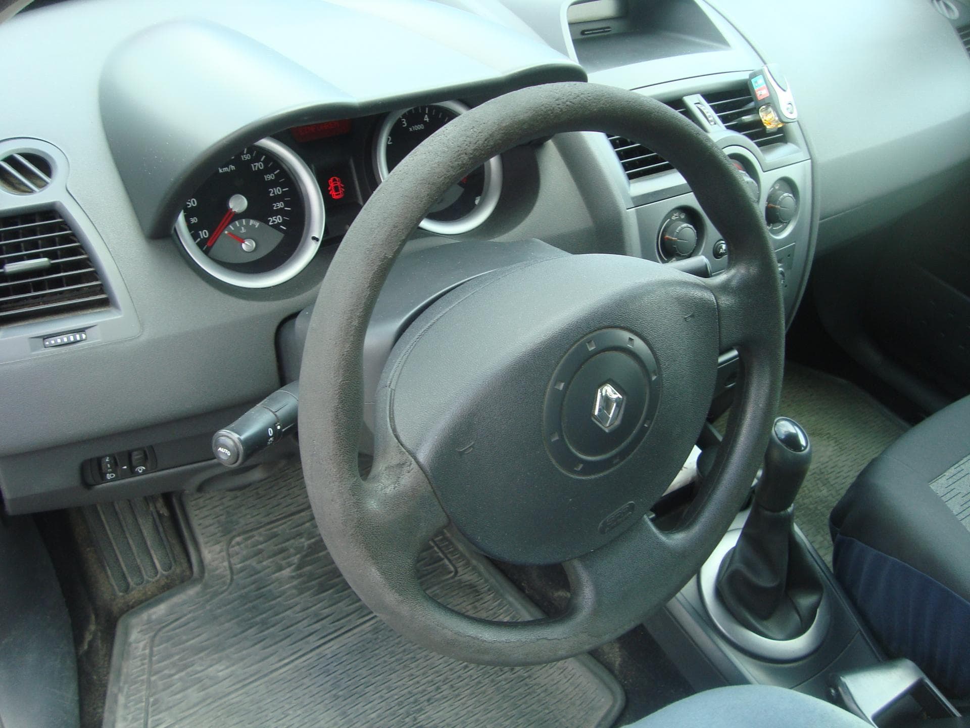 Renault MEGANE - 12