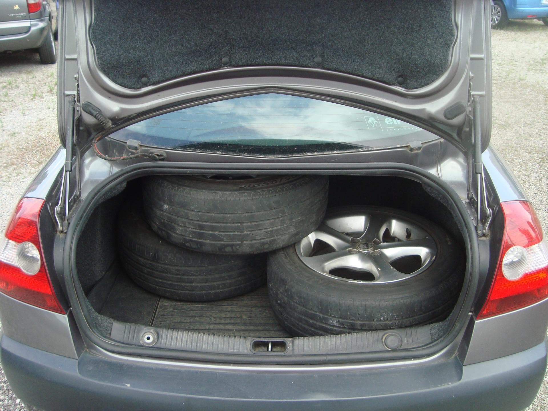 Renault MEGANE - 5