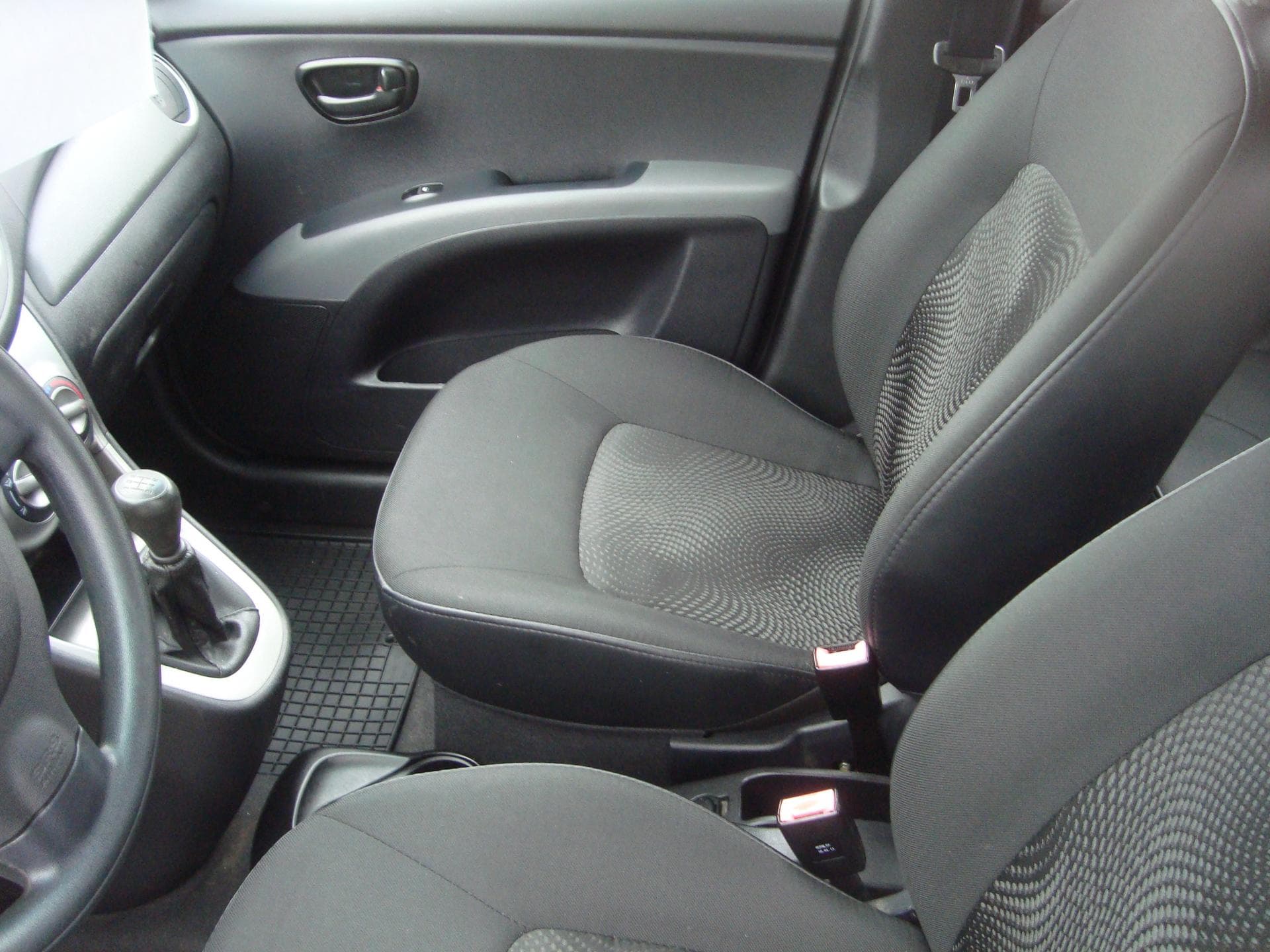 Hyundai i10 - 11
