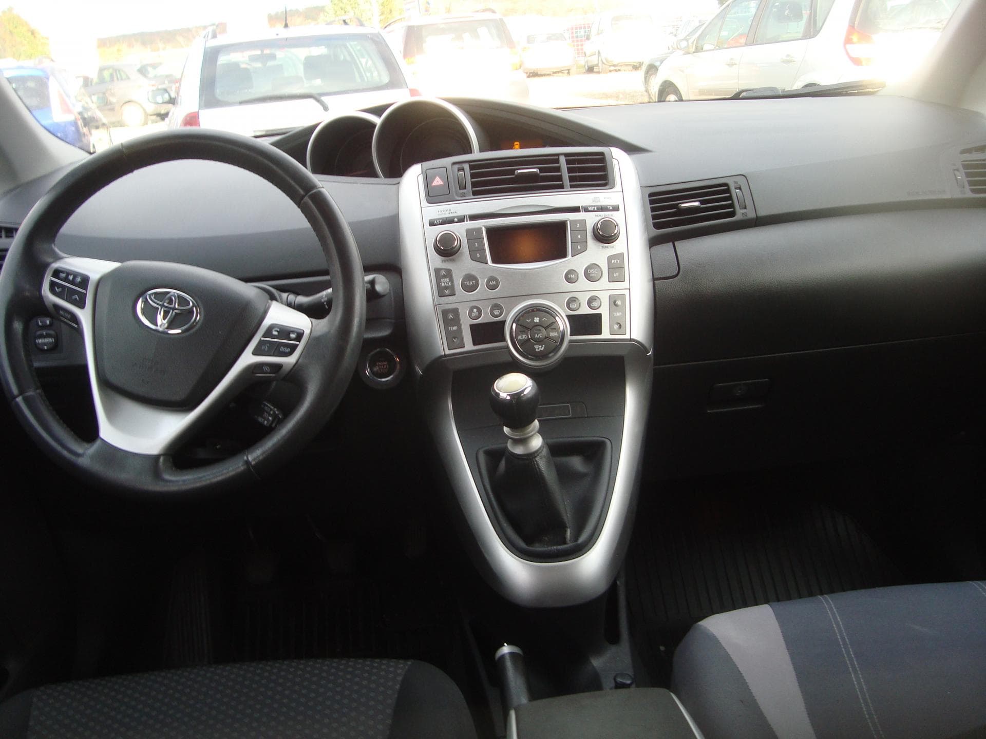 Toyota VERSO - 9