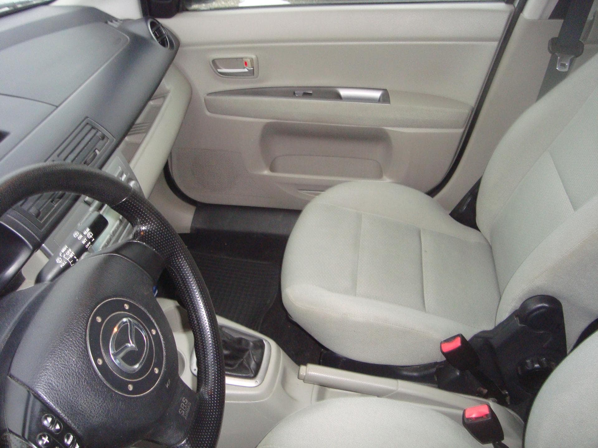 Mazda 2 - 11