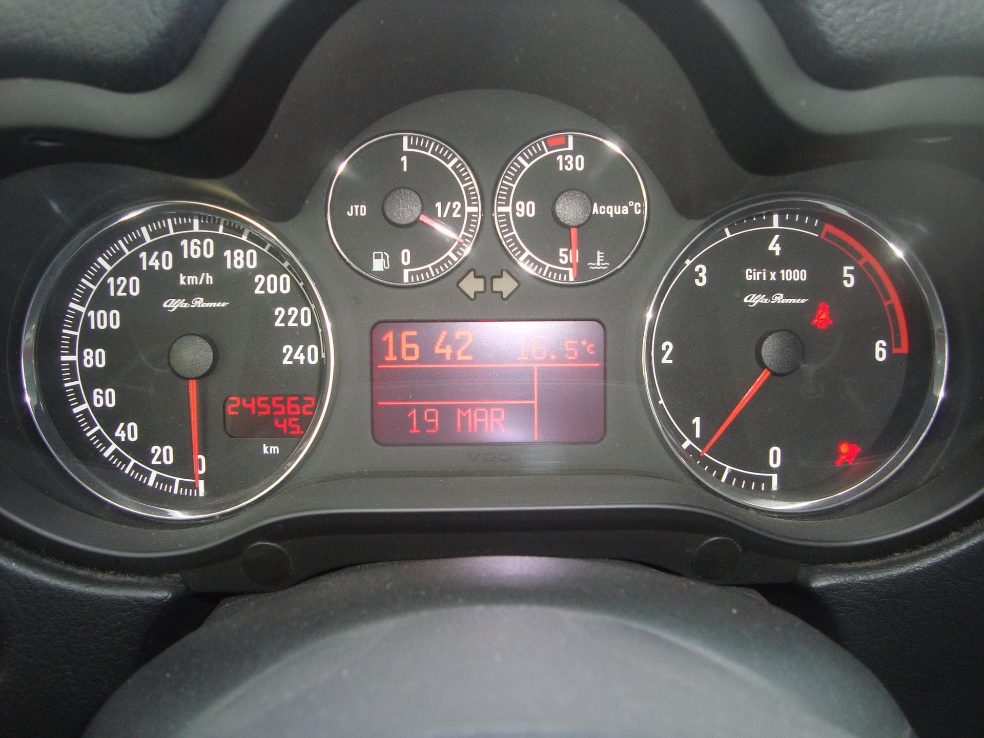 Alfa Romeo 147 - 12