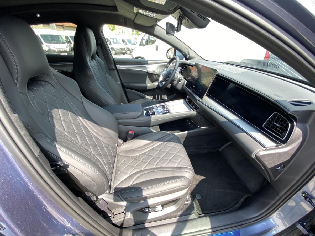 BYD SEALION - 9
