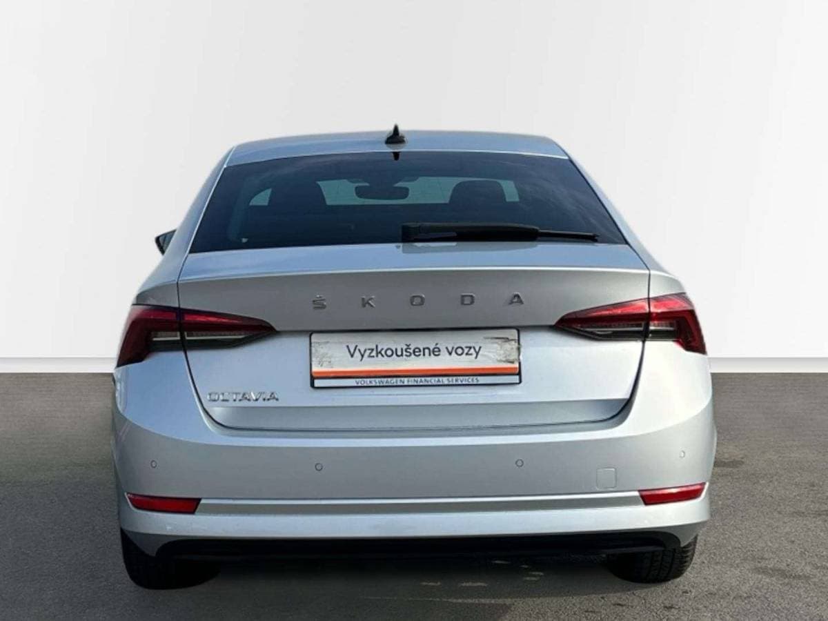 Škoda OCTAVIA - 9
