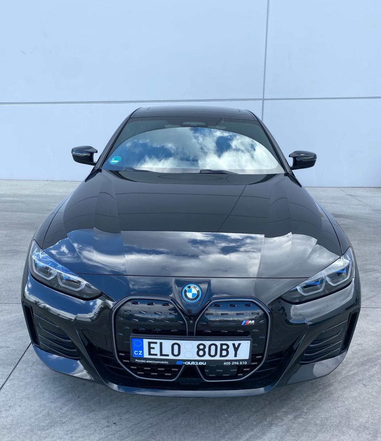 BMW i4 - 2
