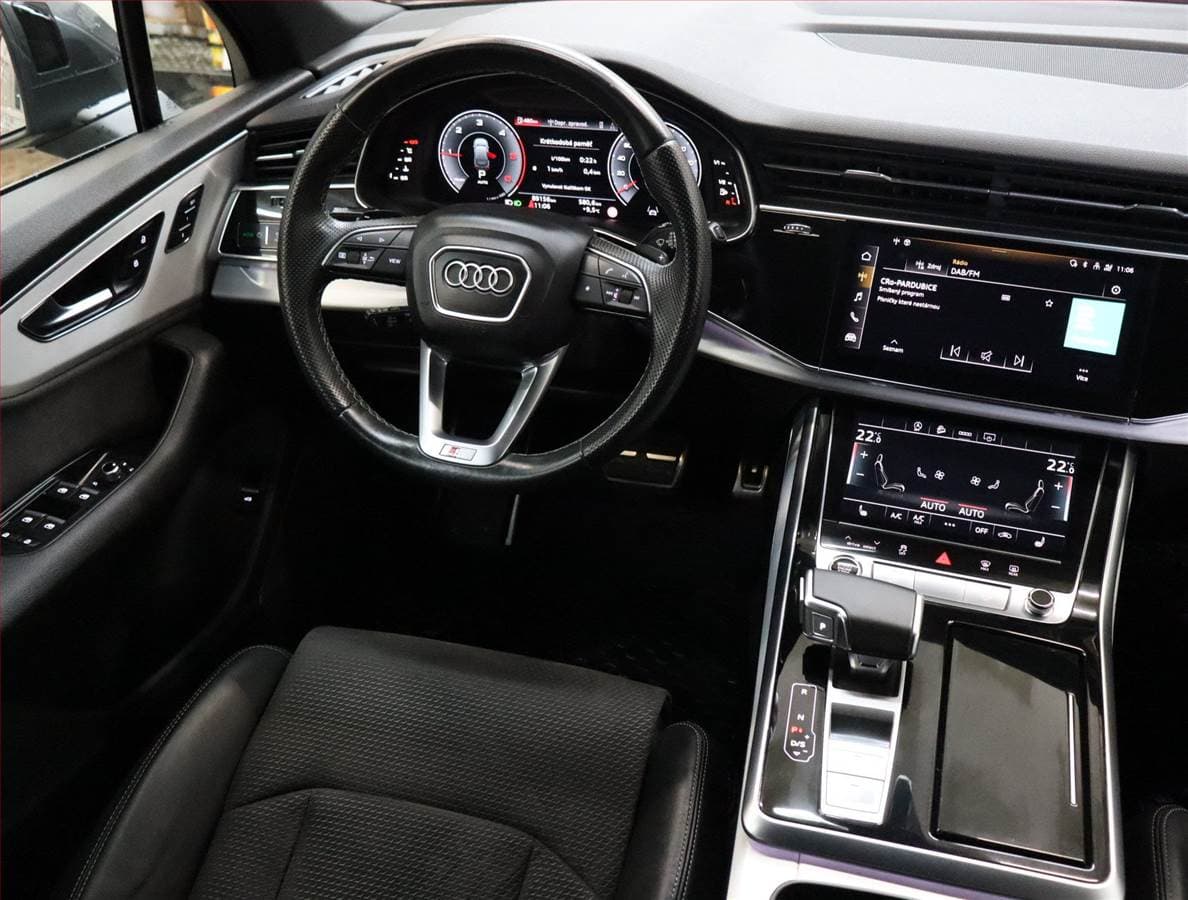 Audi Q7 - 7