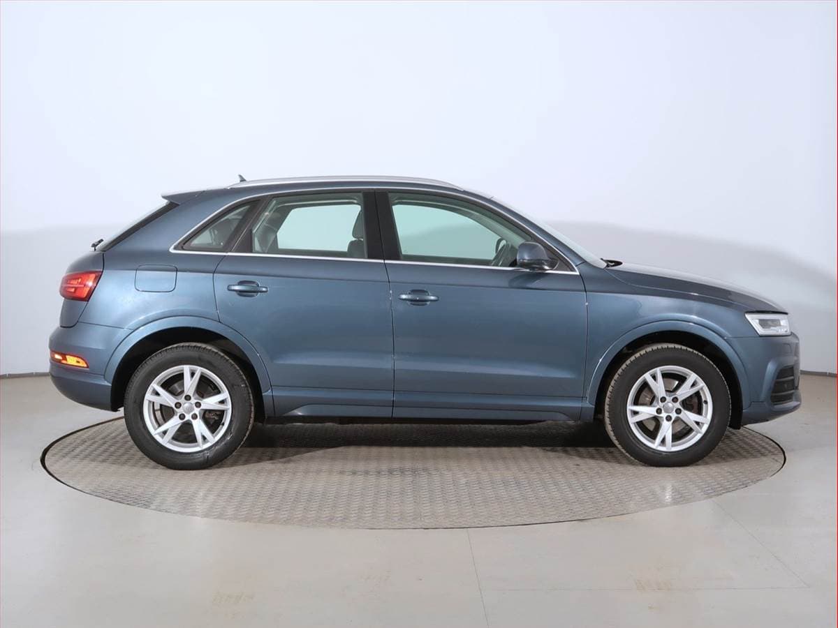 Audi Q3 - 6