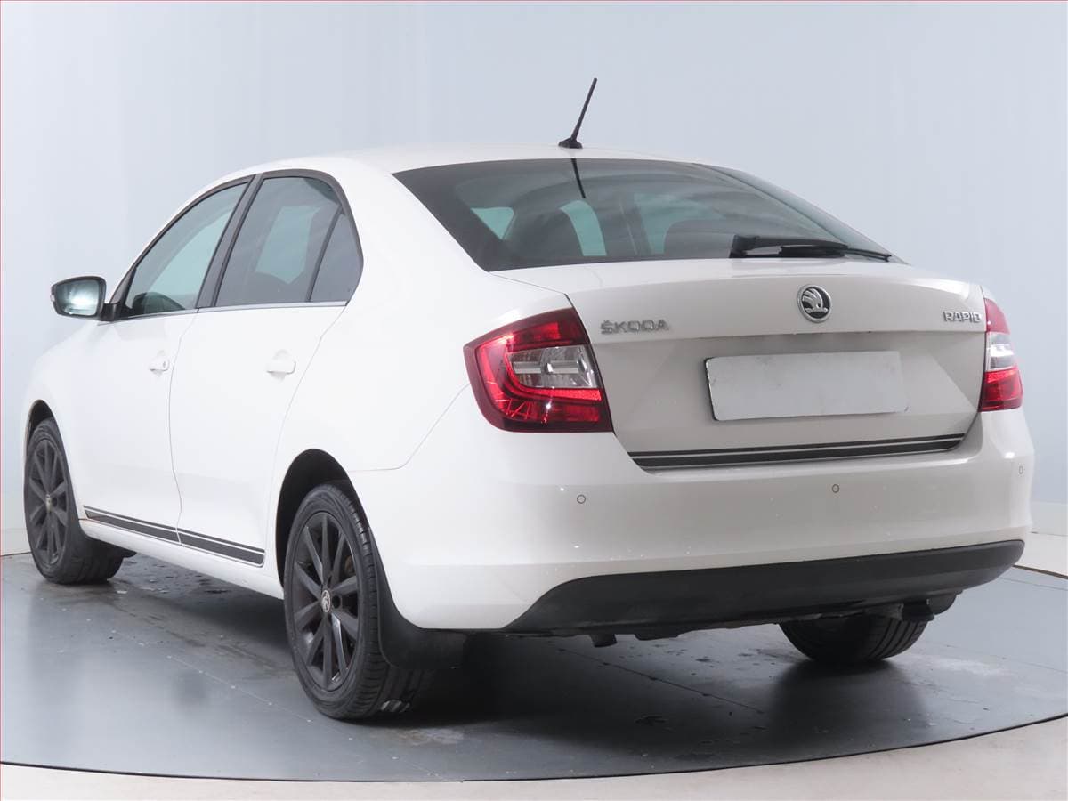 Škoda RAPID - 4