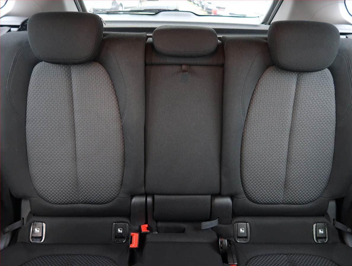 BMW X1 - 10