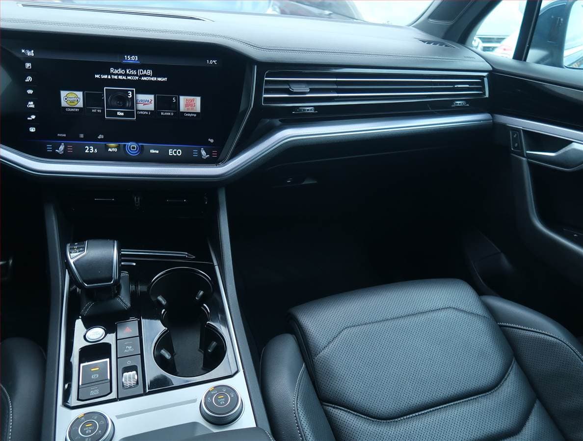 Volkswagen Touareg - 8