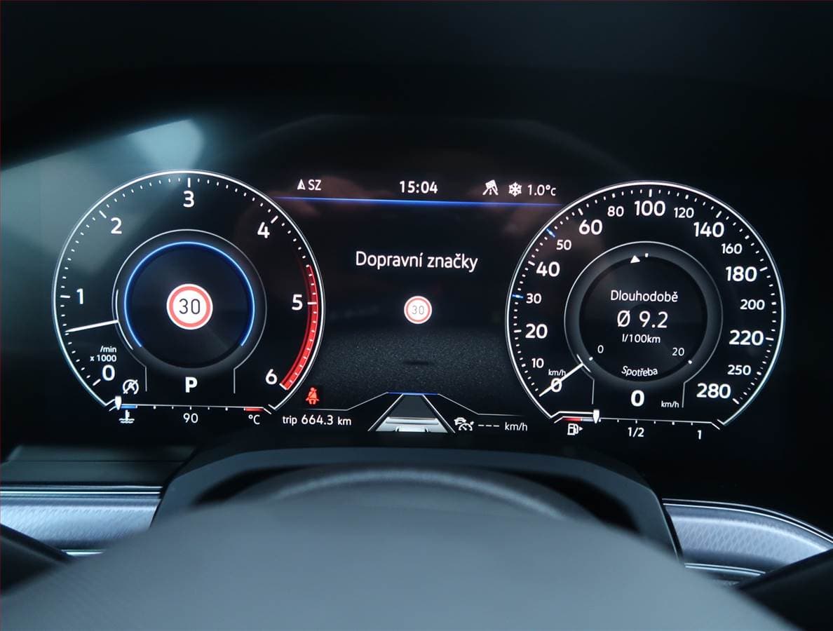 Volkswagen Touareg - 11