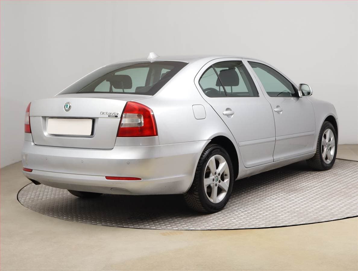 Škoda OCTAVIA - 5