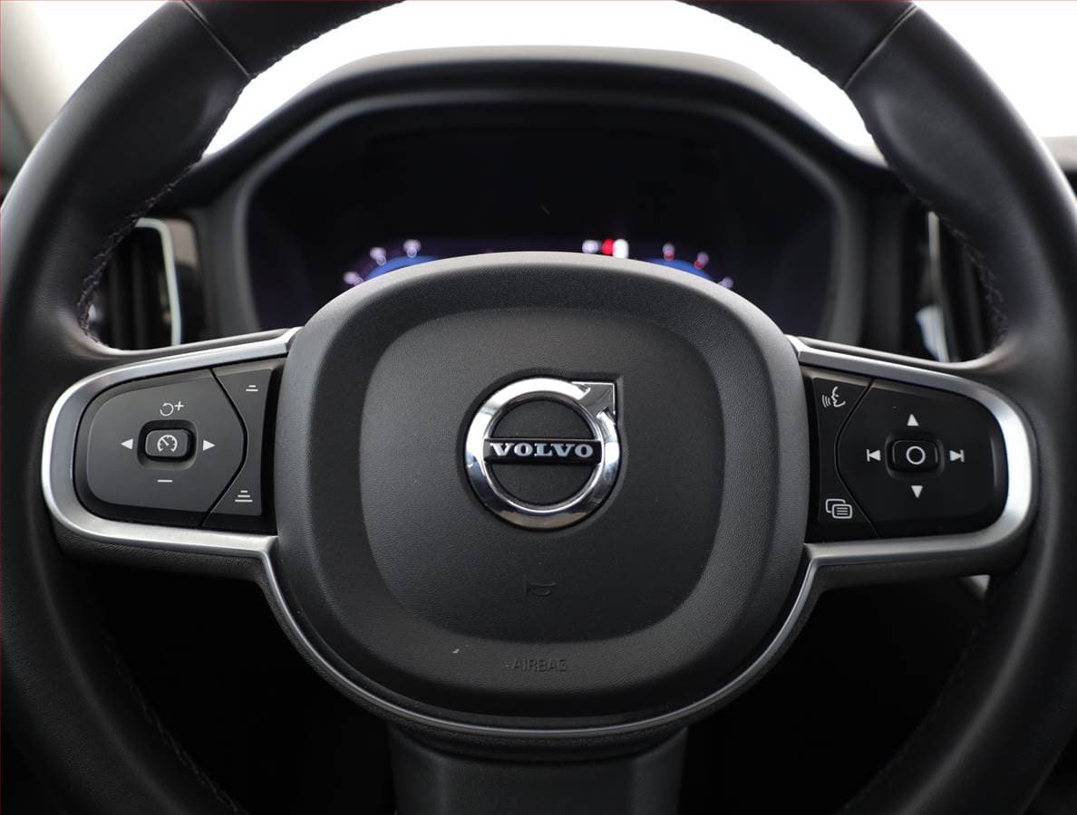Volvo XC60 - 8