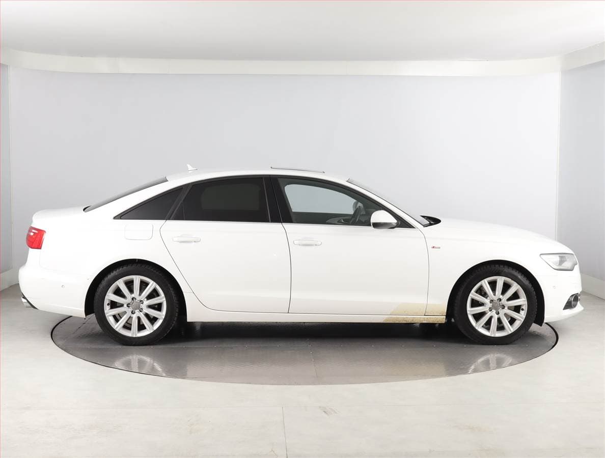 Audi A6 - 6