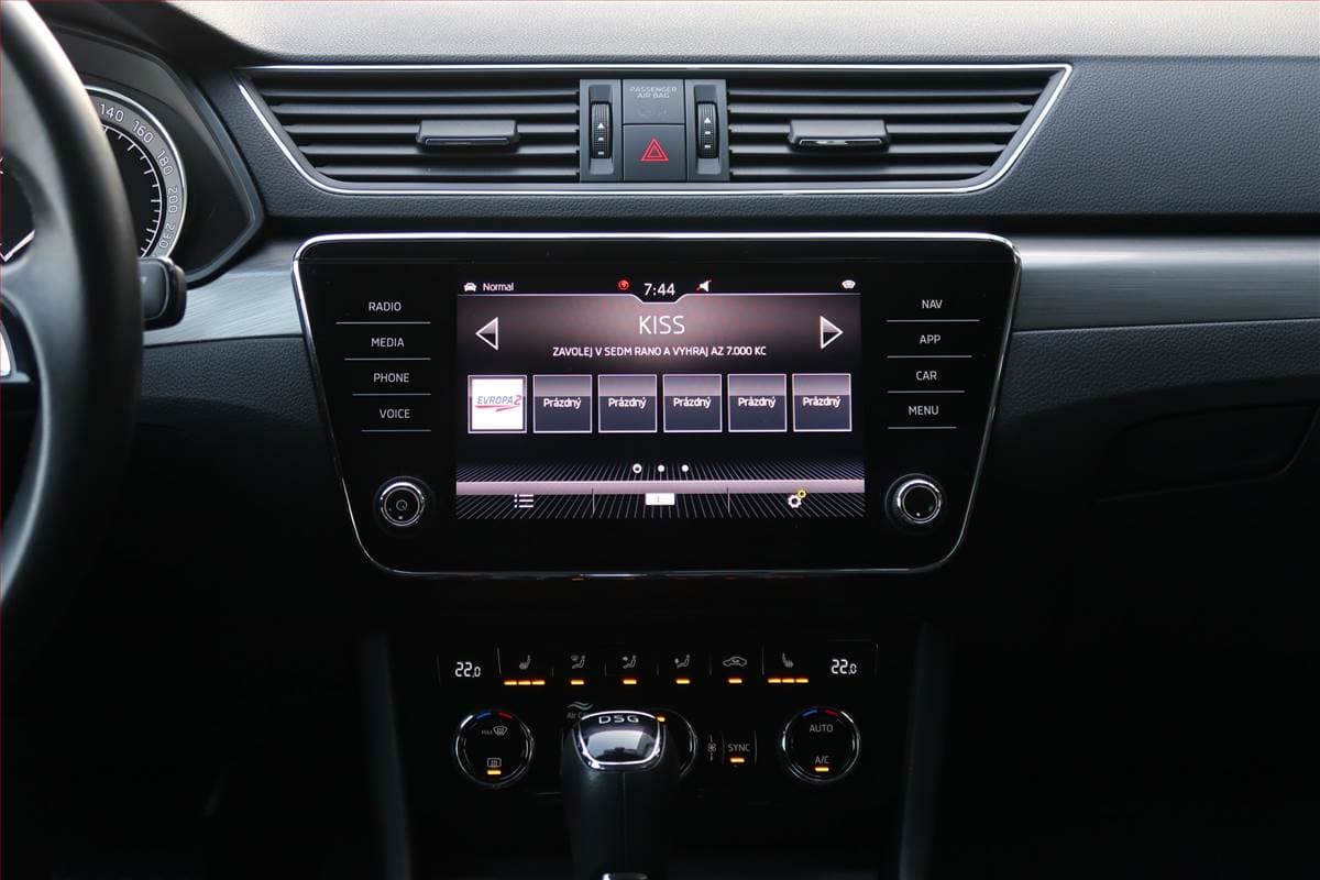 Škoda SUPERB - 12