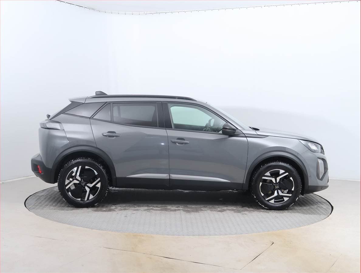 Peugeot 2008 - 6