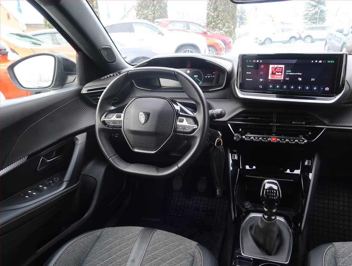 Peugeot 2008 - 7