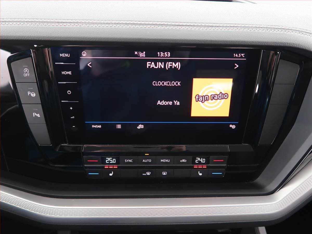 Volkswagen Touareg - 221