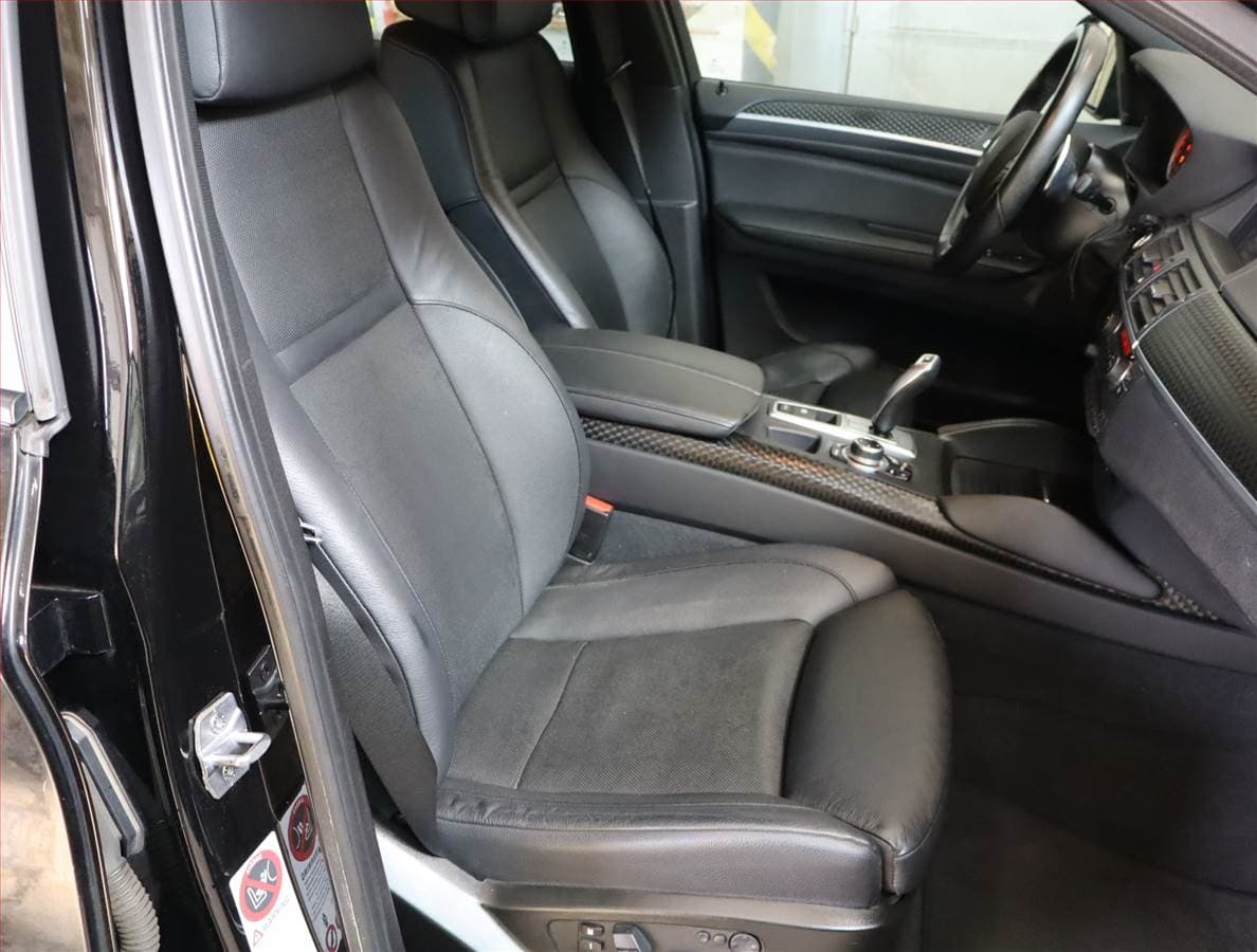 BMW X6 - 8