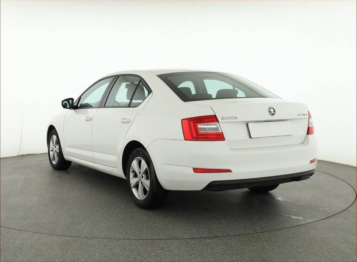 Škoda OCTAVIA - 4