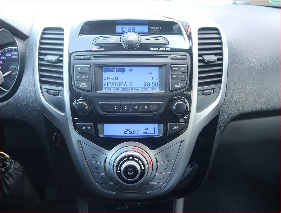 Hyundai ix20 - 12