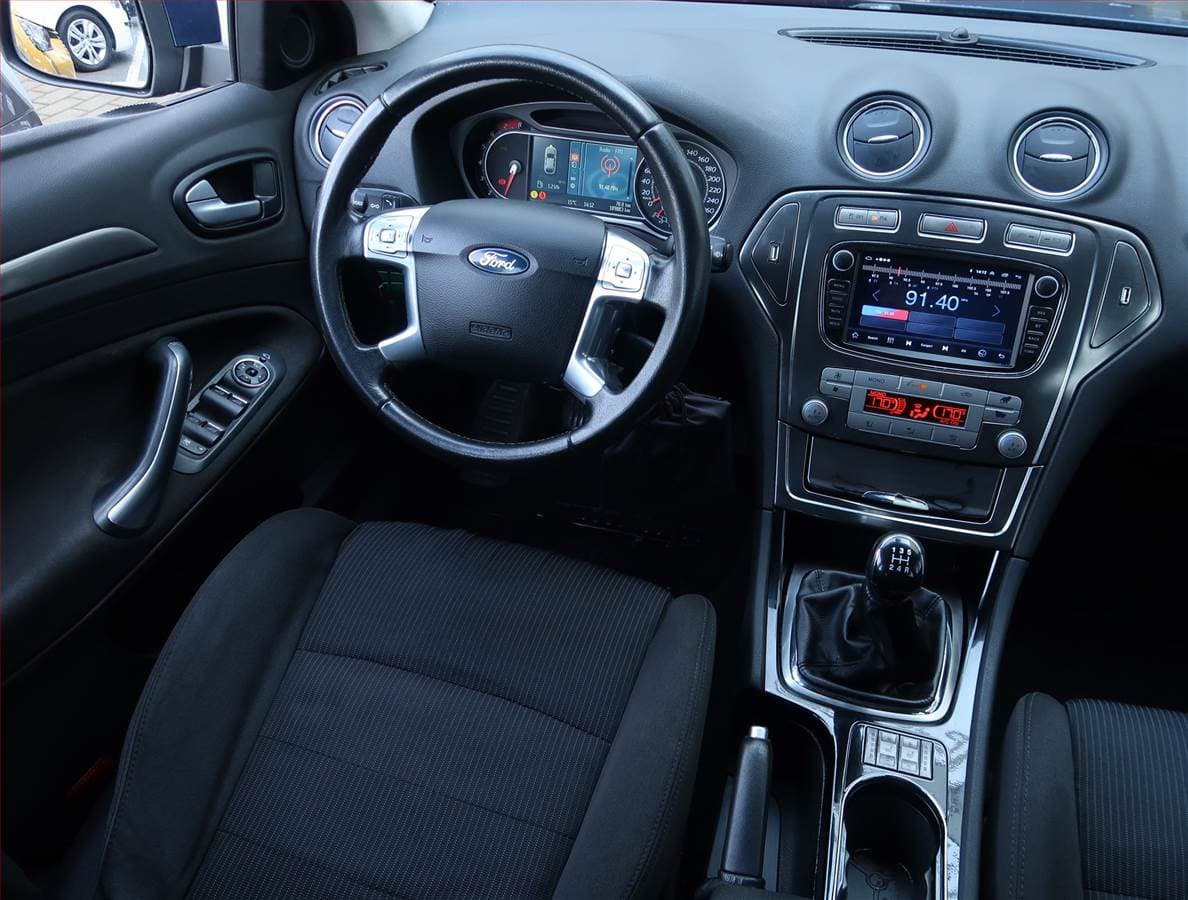 Ford Mondeo - 7