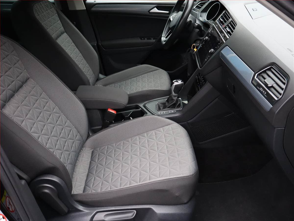 Volkswagen TIGUAN - 7
