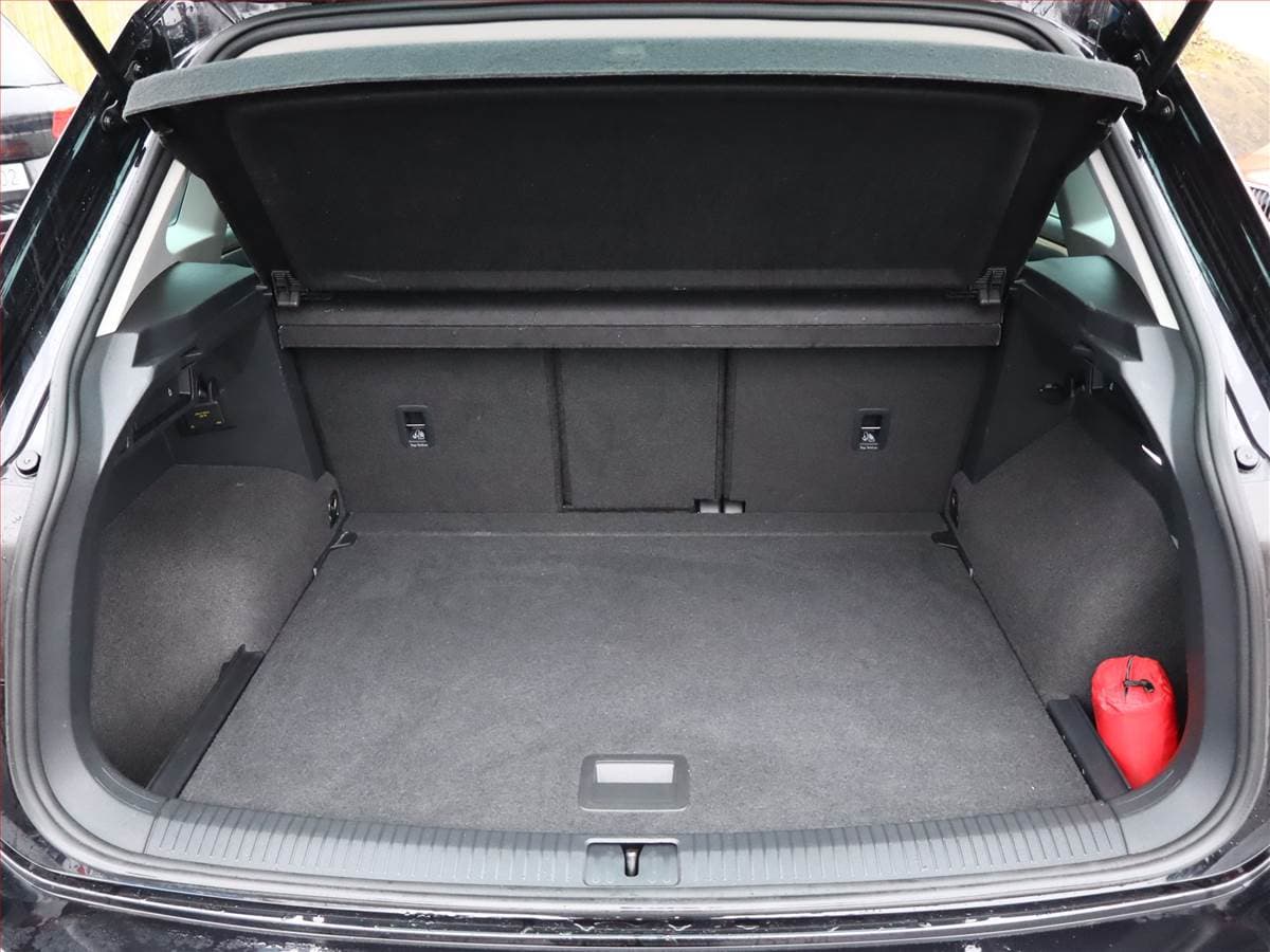 Volkswagen TIGUAN - 12