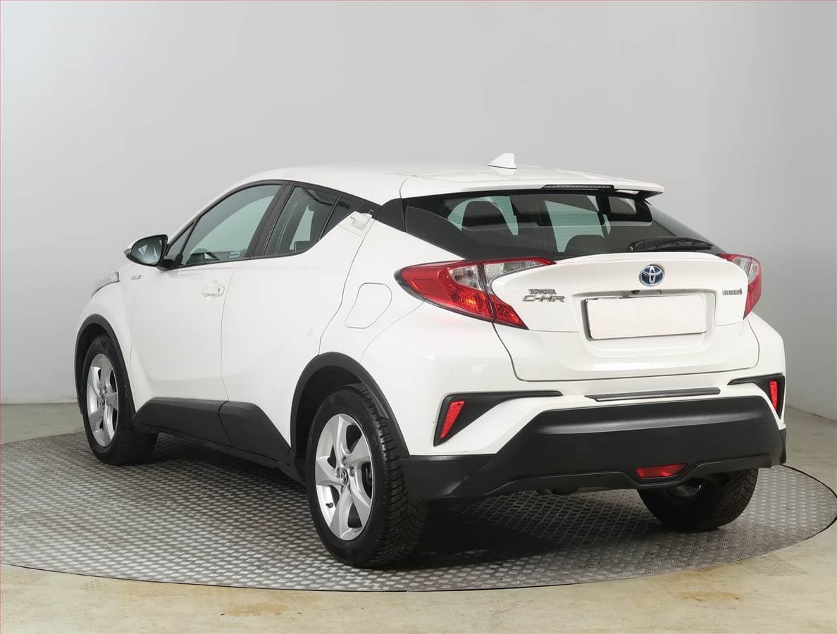 Toyota C-HR - 4