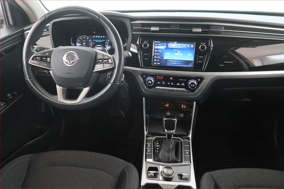 SsangYong KORANDO - 7