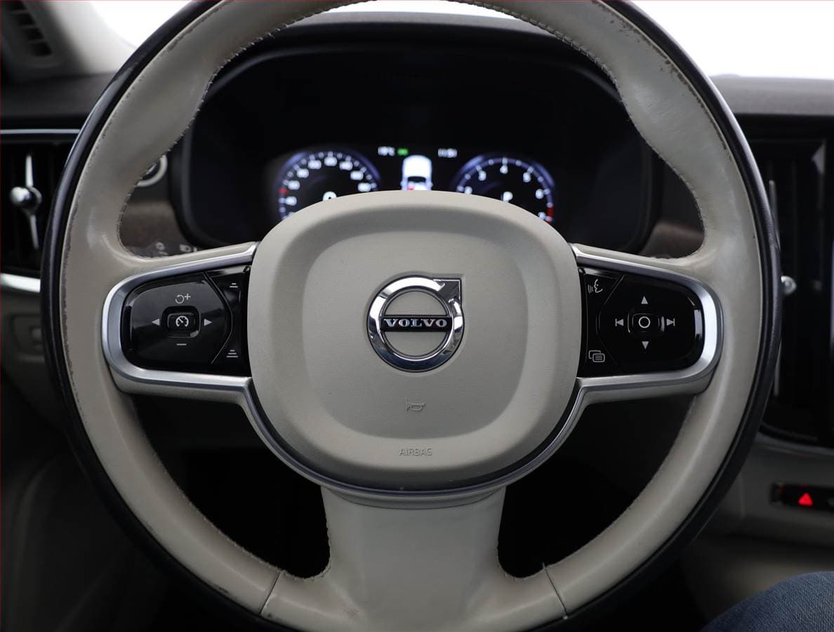 Volvo V90 - 8