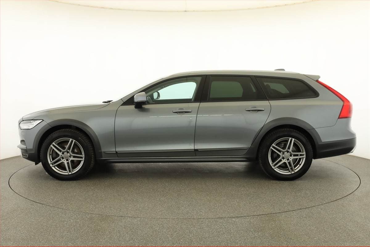 Volvo V90 - 3