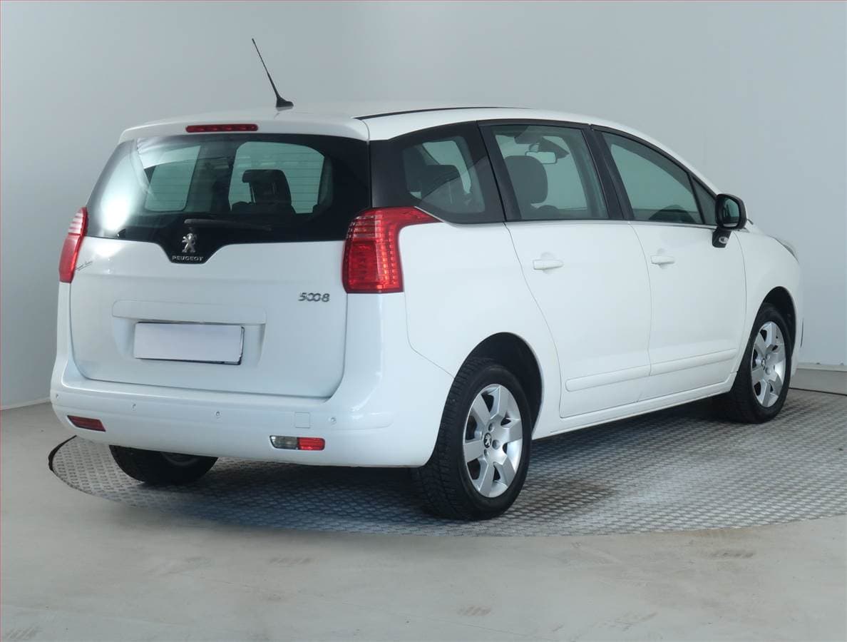 Peugeot 5008 - 5