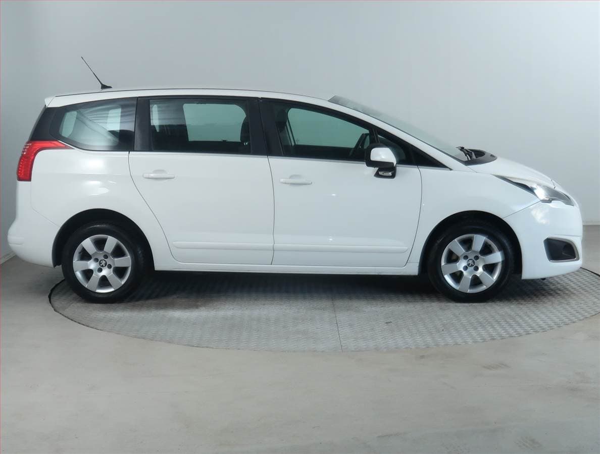 Peugeot 5008 - 6