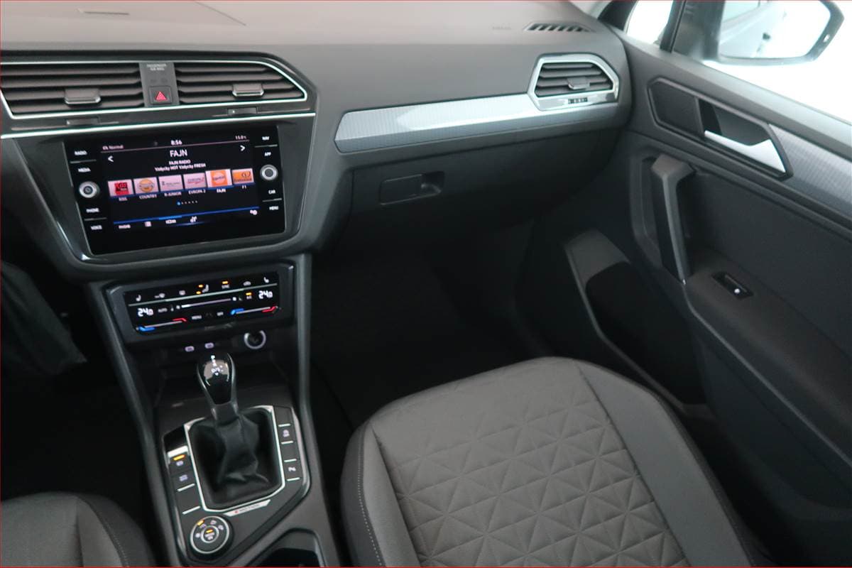 Volkswagen TIGUAN - 8