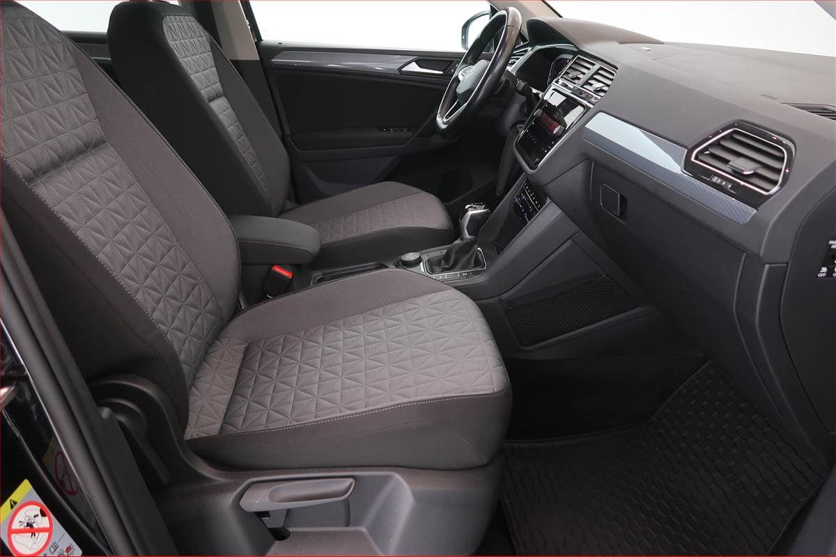 Volkswagen TIGUAN - 9