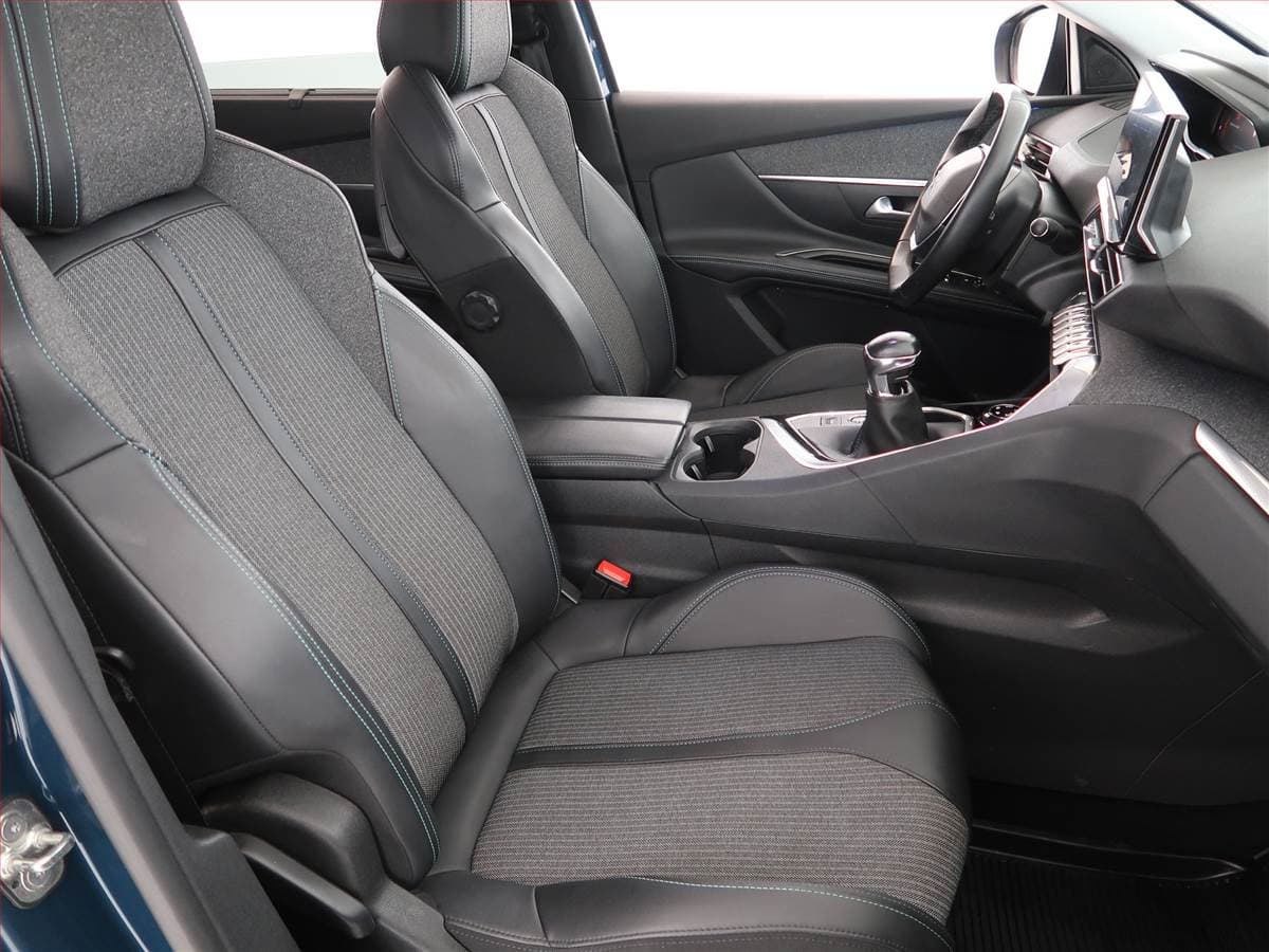 Peugeot 5008 - 9