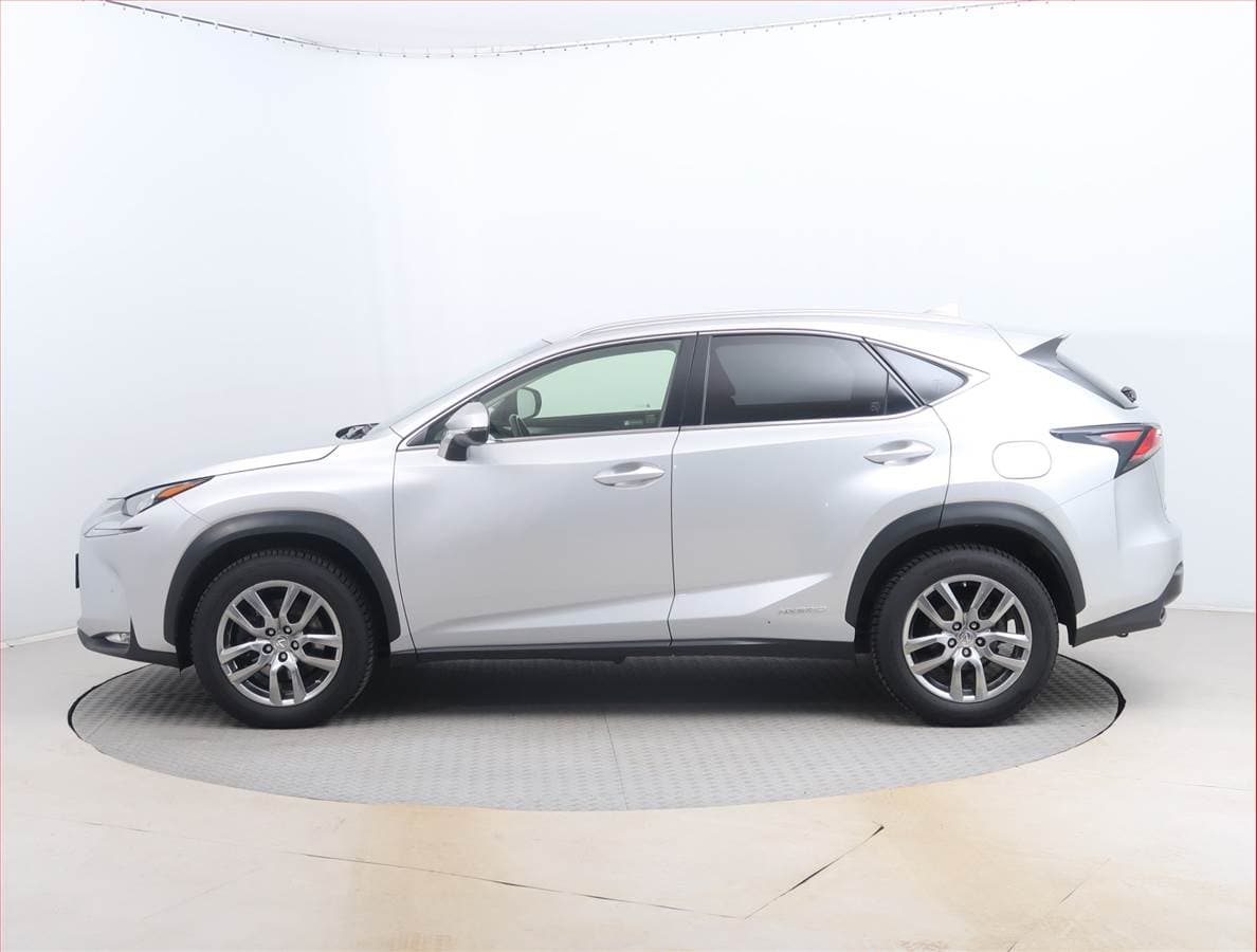 Lexus NX - 3