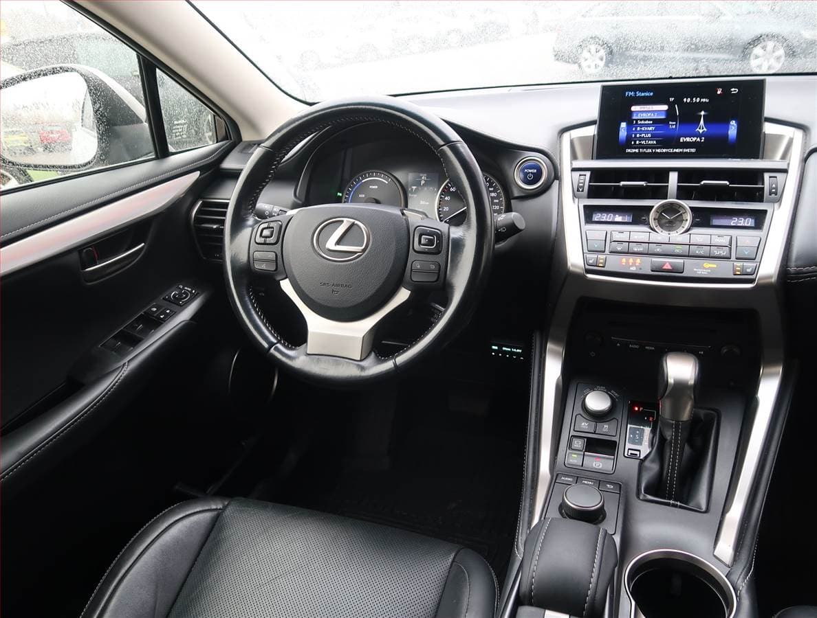 Lexus NX - 7